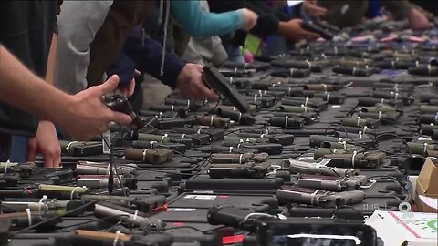 Congressman proposes lowering age to buy handguns to 18