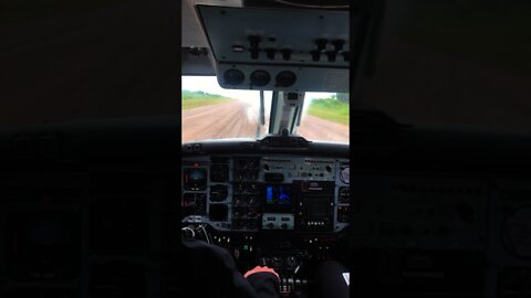 King Air gravel landing