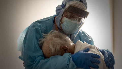 Viral Image Of Old Man And Doctor Proves The Exaggerated Hysteria