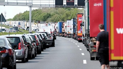 BOTUŠA I JOŠ PUNO NJIH NE ZNAJU GDE SU DOVEDENI_URINIRANJE PO BGD