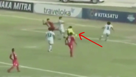 Goalkeeper Tragically Dies After Collision with Teammate During Match