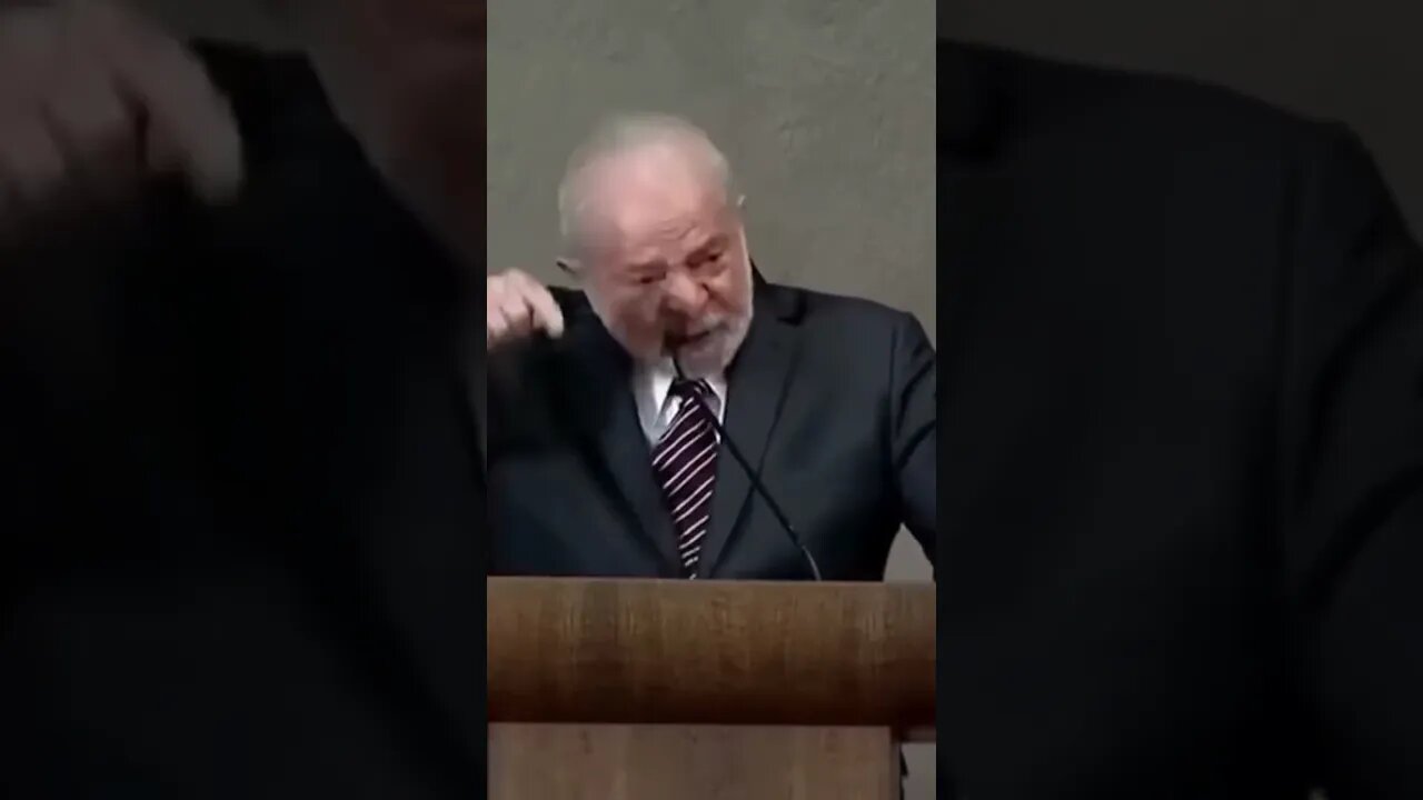 LULA CHORA E AGRADECE A DEUS AO LEMBRAR DAS INJUSTIÇAS E PERSEGUIÇÃO QUE SOFREU!