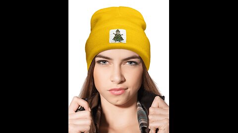 Funny Cat Christmas Tree Beanie Hat 🎄😺 – Add a playful touch to your winter look!