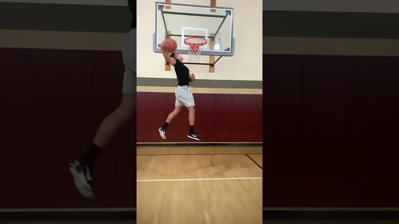 INSANE DUNK 🤯 (BACKFLIP WINDMILL)