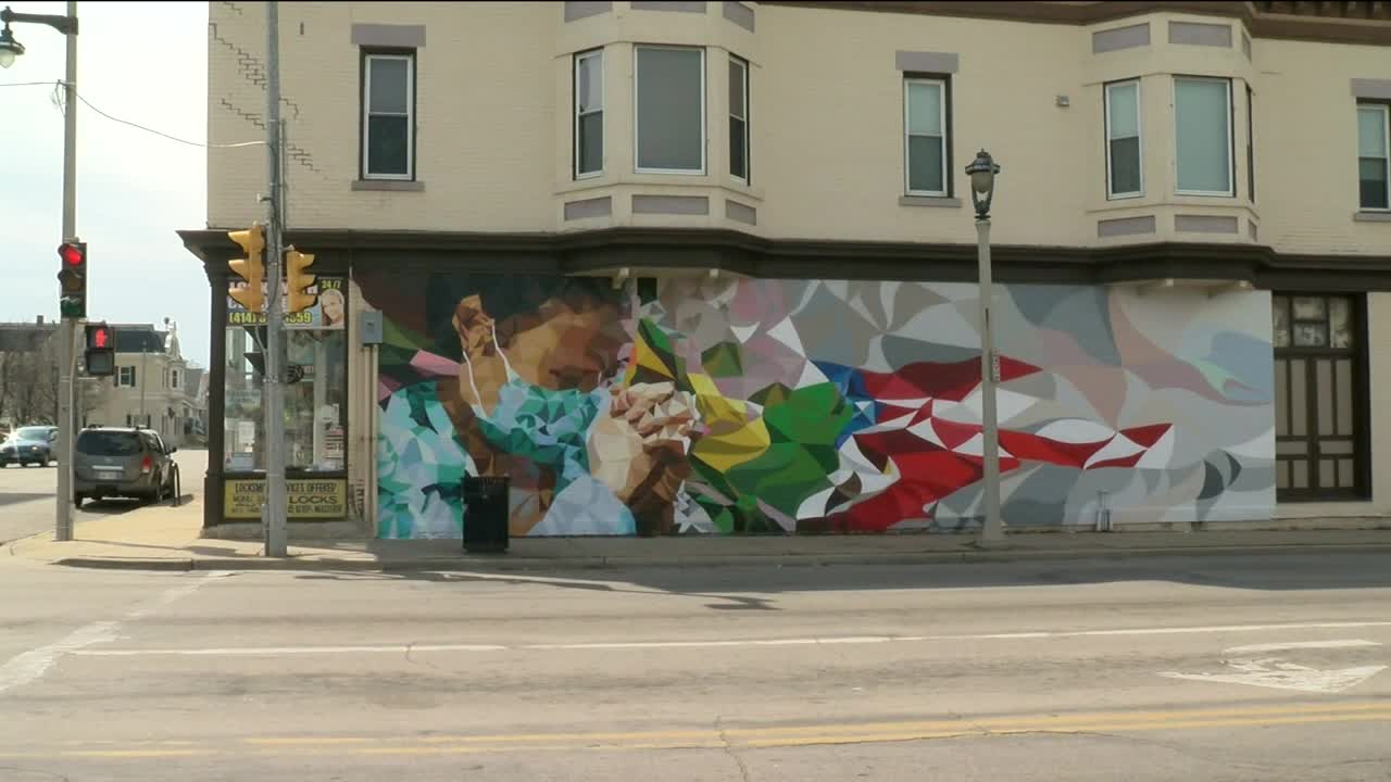 New mural on corner of 6th and Lincoln honors medical workers on the front lines