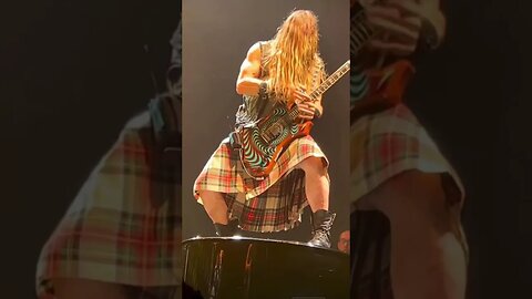 Zakk doing his thing 🎸🔥🤘 #zakkwylde #metal #guitarhero #guitarsolo