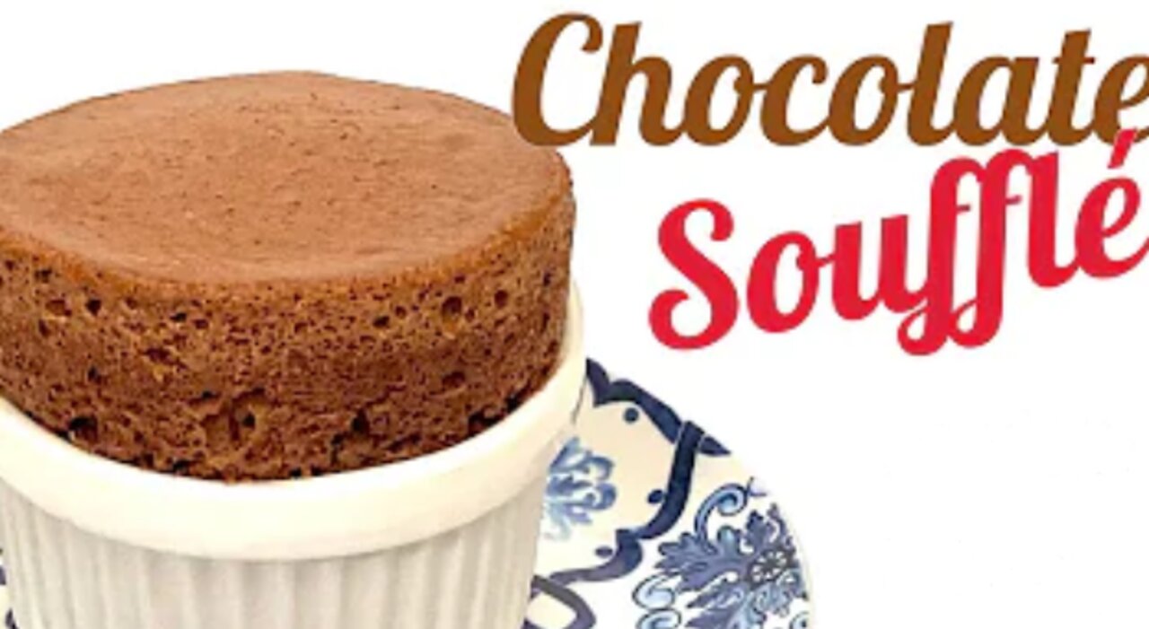 CHOCOLATE SOUFFLÉ: Best recipe and best technique. Original recipe from the Chef Claire Heitzler.