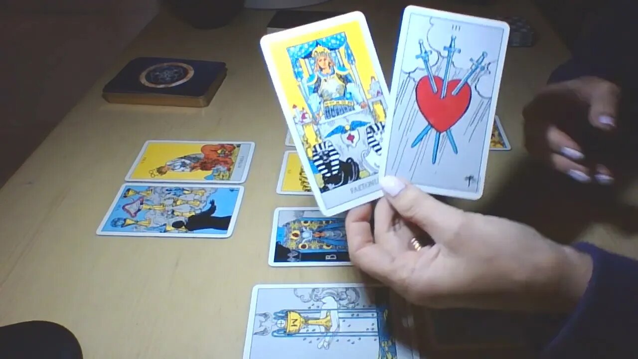 TAROT BALANTA - CHEIA ESTE IN FATA VOASTRA, MANIFESTATI