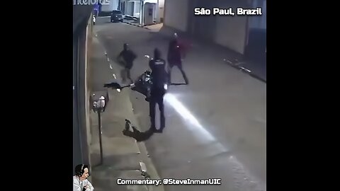 A victim disarms robbers with his bare hands