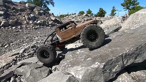 SCX24 FJ40 Crawling Lakeside RC Crawler Park