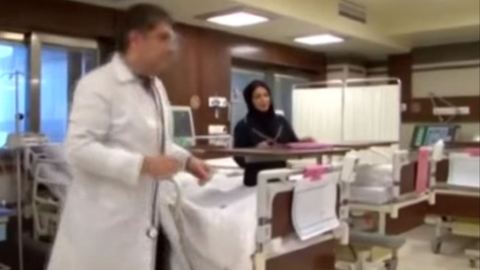 How much money do doctors make in Iran?