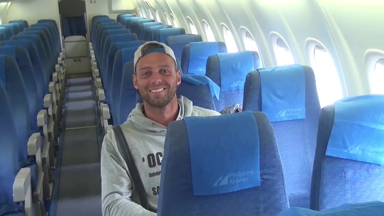 Globetrotter Documents What It Is Like To Fly Solo On Commercial Flight