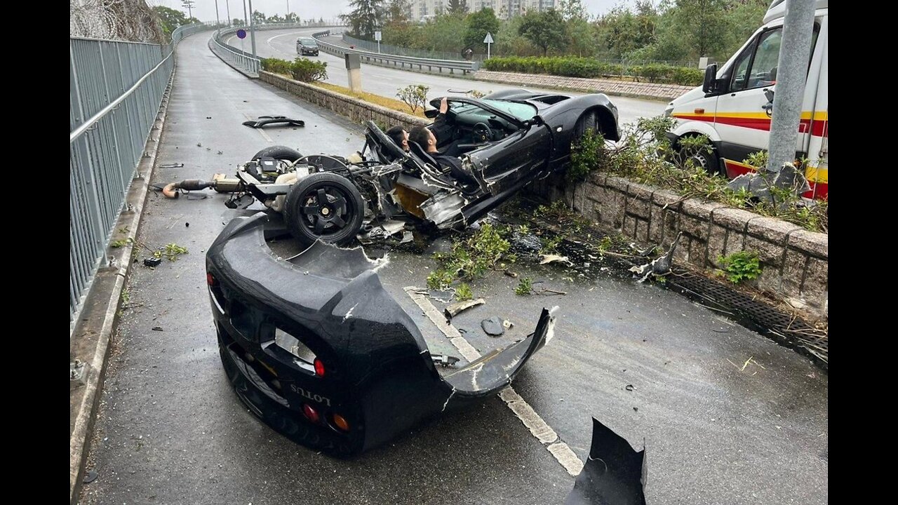 Hong Kong driver and passenger narrowly avoid death