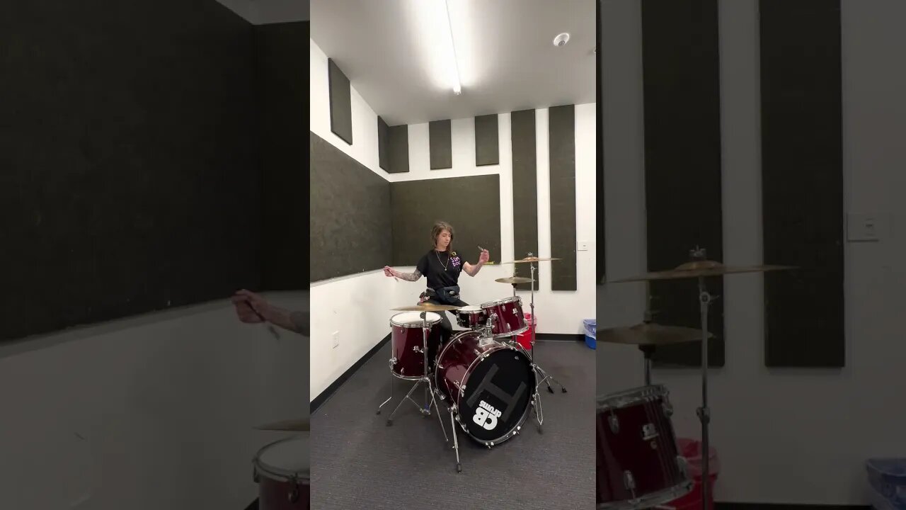Shitty drum sesh bleep blorp 03 16 2023 — 1 AM at space atx 🧘♀️🧘♀️🧘♀️🧘♀️🧘♀️🧘♀️