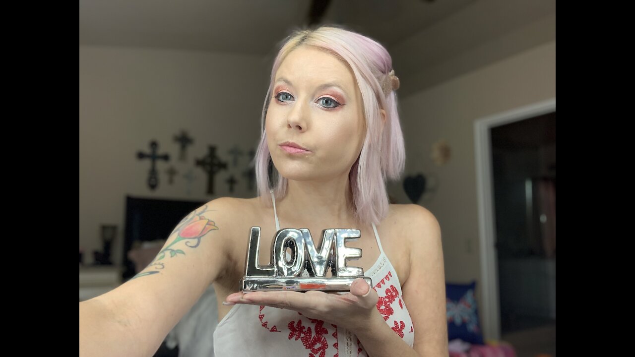 Get ready with me 🥰