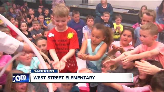 Andy Parker's Weather Machine Visits West Street 061118