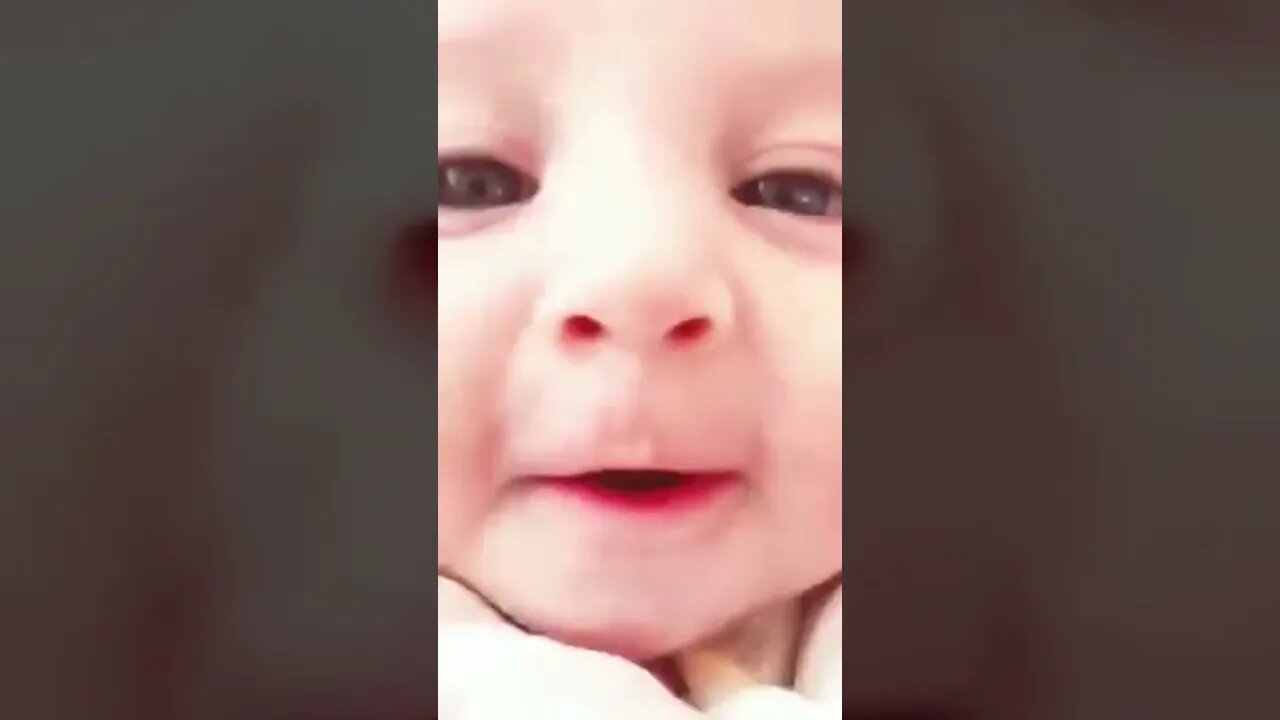 soo cute 😍😍 අනේ එයාගේ ලස්සන😍 😍 #shorts #baby