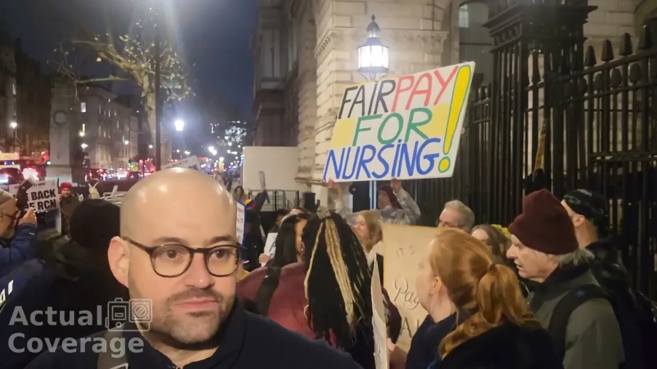 Stunning & Brave NHS staff protest into the night outside NO. 10 Downing Street