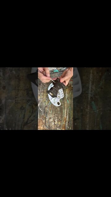 🕯️ Creating a Spooktacular Drippy Halloween Candle! Watch How I Crafted Eerie Elegance! 🎃🕷️