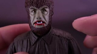 NECA Universal Monsters Retro Glow-in-the-Dark The Wolfman Figure | Spooky Spot 2022