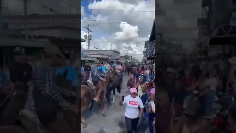 MARÍA CORINA MACHADO SIGUE SACANDO LOS VENEZOLANOS A LA CALLE.