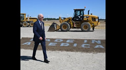 Biden Jabs Trump on Infrastructure