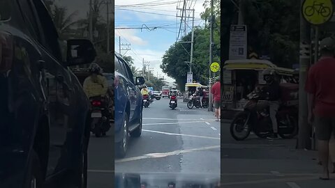 Jeepney Leads the Way #shorts #viral #shortvideo #shortsvideo #shortsfeed #travel #short