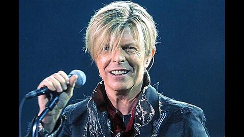 Heroes ~ David Bowie ( Live In Berlin ) 2002