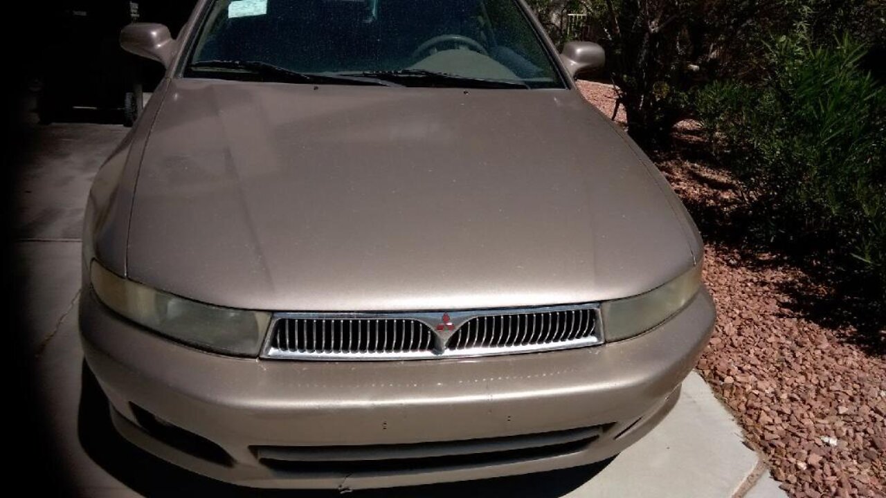 Woman claims her car was stolen from an auto shop while waiting for service in Las Vegas