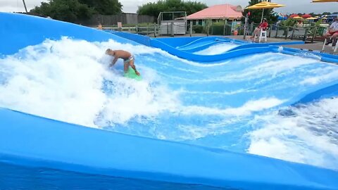 flowrider - Andrew - 21 at Soak City, Kings Island