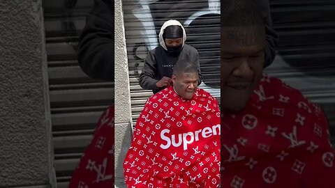 Crip Mac Haircut on Skid Row #macrojabber #cripmac #cmacdaloc #nojumper #adam22 #losangeles