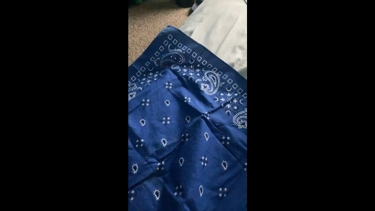 How to fold cloth as poorly as possible