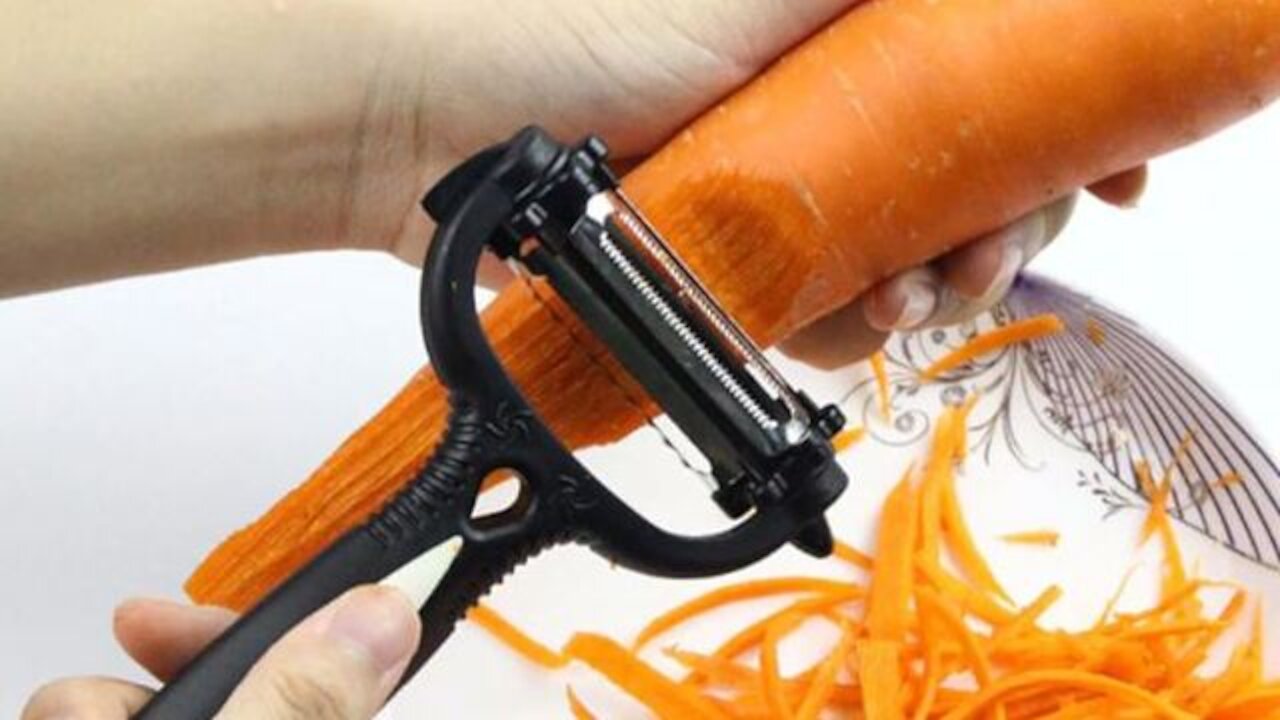 Multifunctional 360 Degree Rotary Vegetable Peeler Cutter