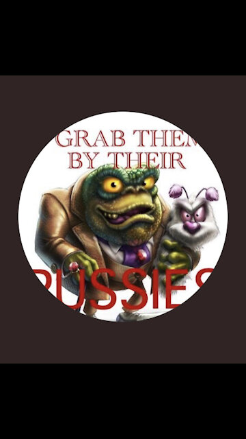 Blaq Rosebud (comedian) caught doing the chicken waltz at a ATRIOT RALLY