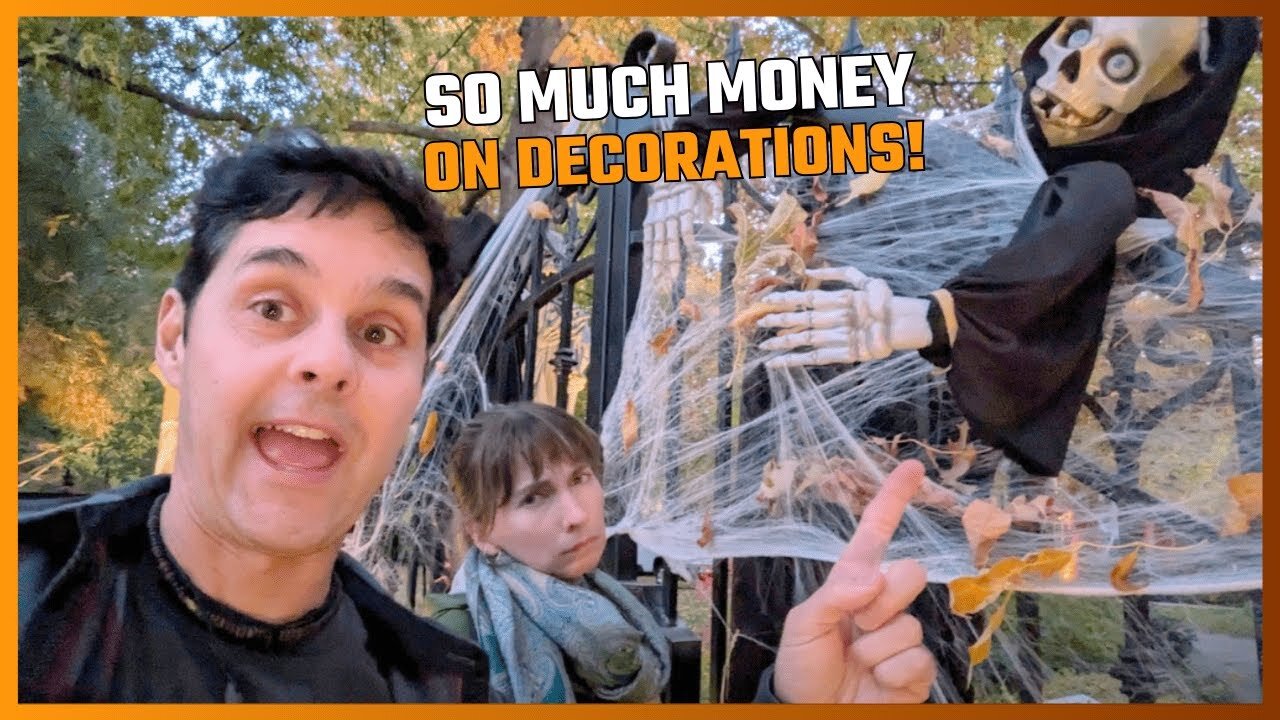 LIFE IN THE USA! HOW HALLOWEEN HOUSES DECORATIONS LOOK IN THE UNITED STATES | THEY SPEND SO MUCH $$!