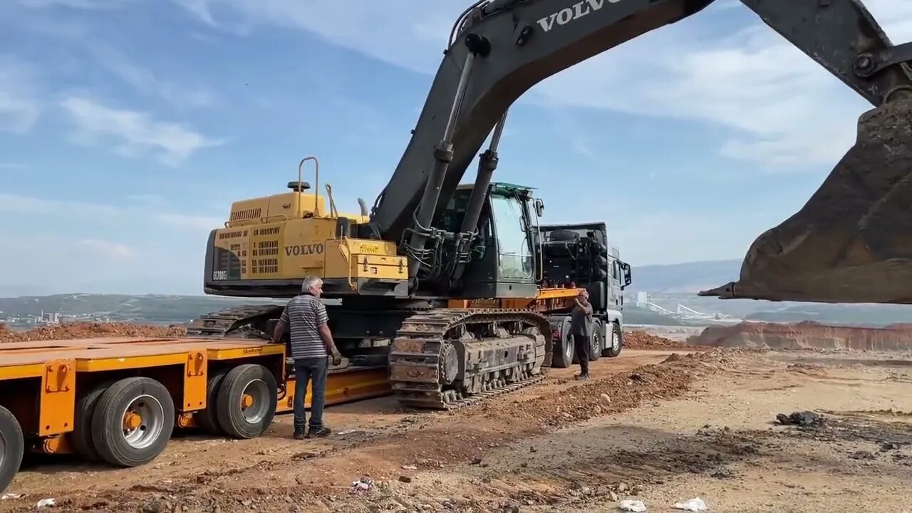 Loading & Transporting The Volvo EC700C Excavator In The New Working Area-Fasoulas Heavy Transports