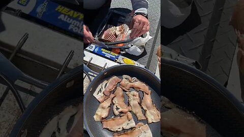 What Is That Smell On The Boat?? Unbelievable Lunchtime