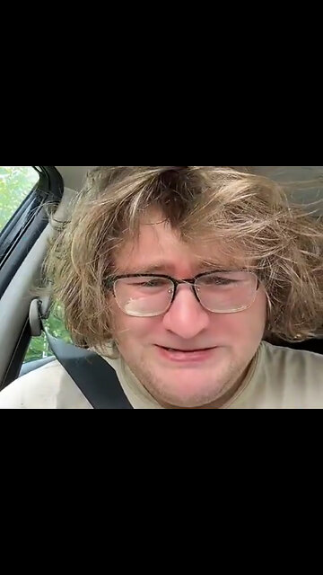 🚨 Looney Alert: He is crying & slapping his head over Biden dropping out.