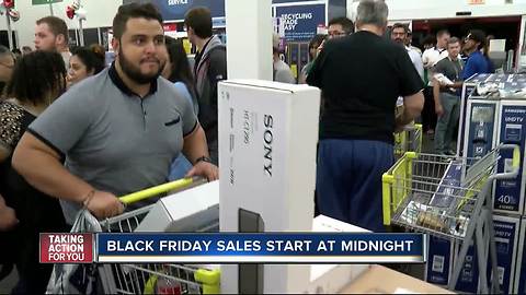 Best Buy store in Brandon draws a crowd hours after it opened on Thanksgiving night