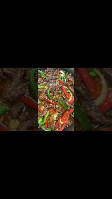 Colorful pepper steak | @akiacooks on IG 🌶🐂 #shorts