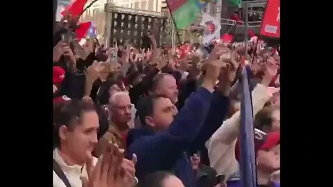 Gritou em meio a horda de zumbis do PT e foi devorado