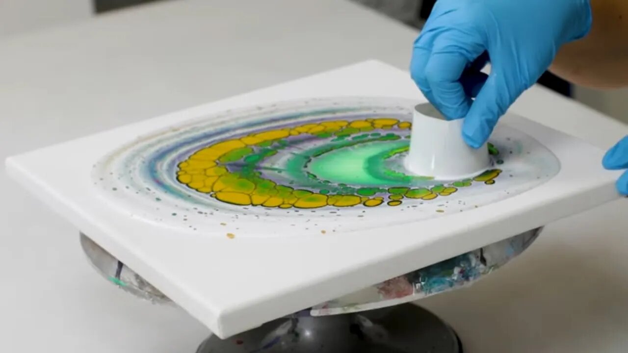 Open Cup Acrylic Pour on a Cake Spinner!