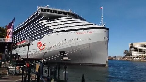 Thoughts on the symbolism of Resilient Lady from Circular Quay