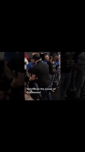 Watch how the POWER of God moves 👀🔥 #leondupreez #prophetic #shorts