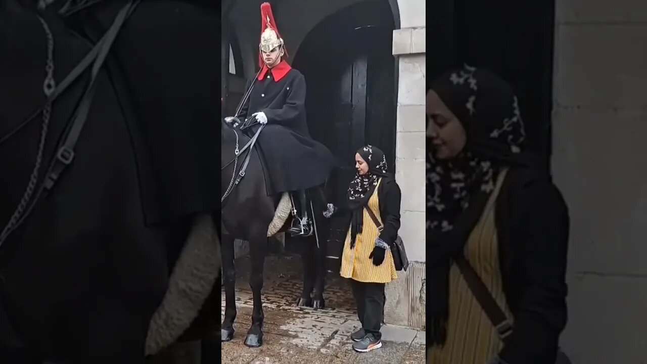 Touching the sword cover #thekingsguard