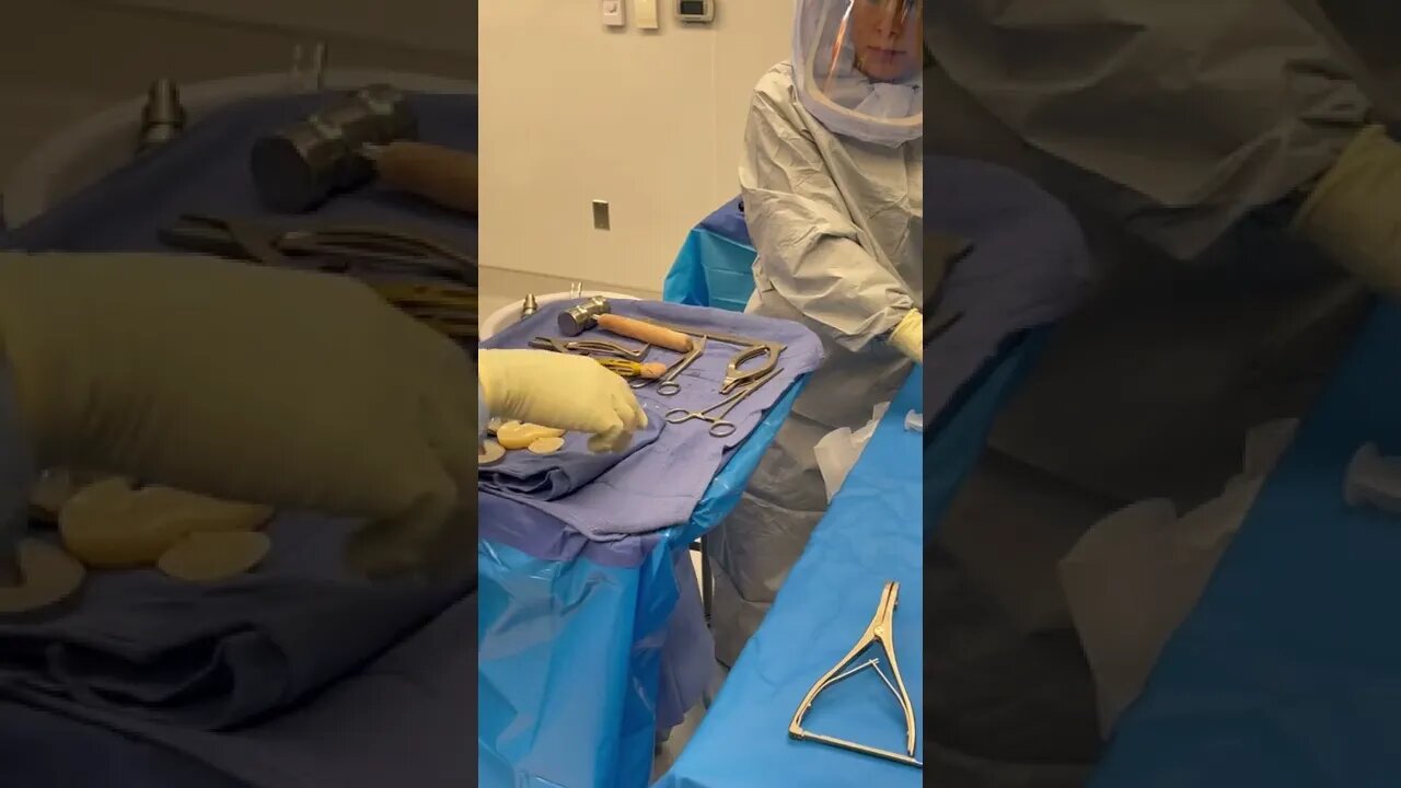 Knee Replacement in the Operating Room