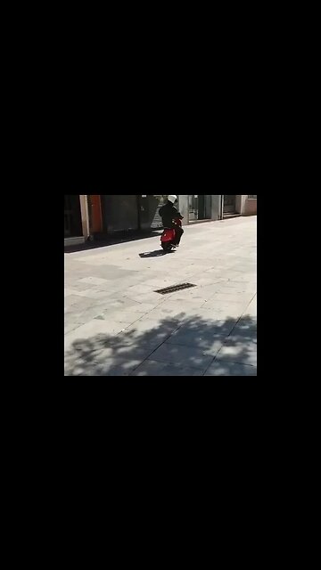 Single - wheeled moped