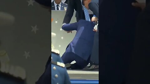 Biden falls at U.S. Air Force Academy graduation ceremony JUNE 1 2023