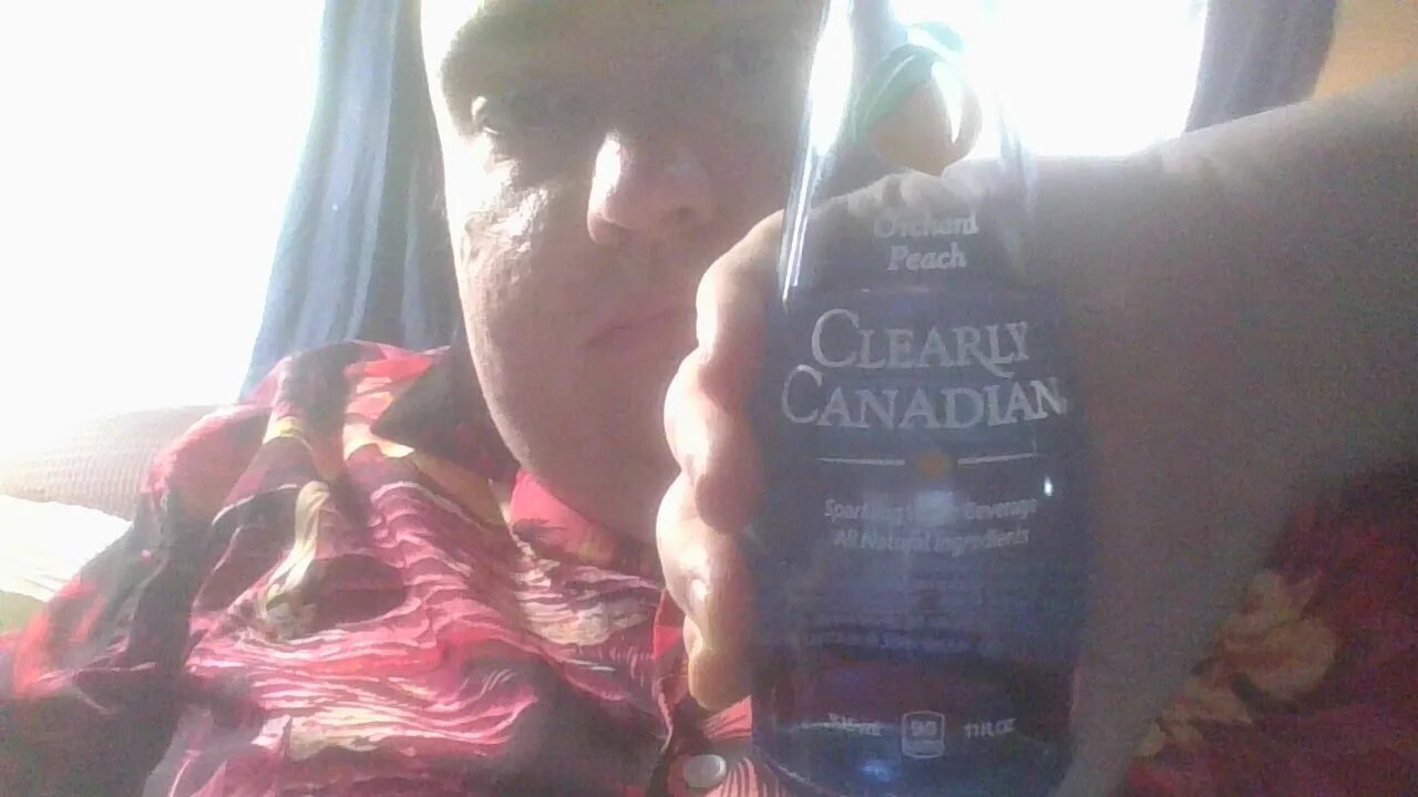 Trying Clearly Canadian Orchard Peach Sparkling Water