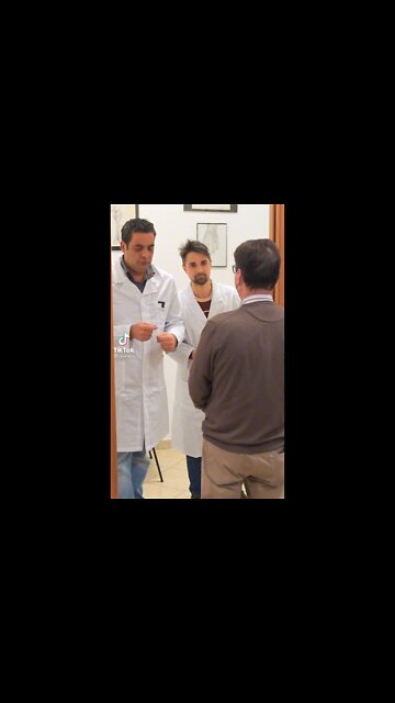 FUORI DAL VIRUS: Tamponi: Testa o croce? 010.SP